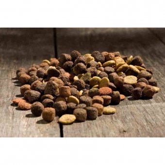 Корм Happy Dog NaturCroq Adult Balance для взрослых собак всех пород с 5 злаками, овощами и сыром